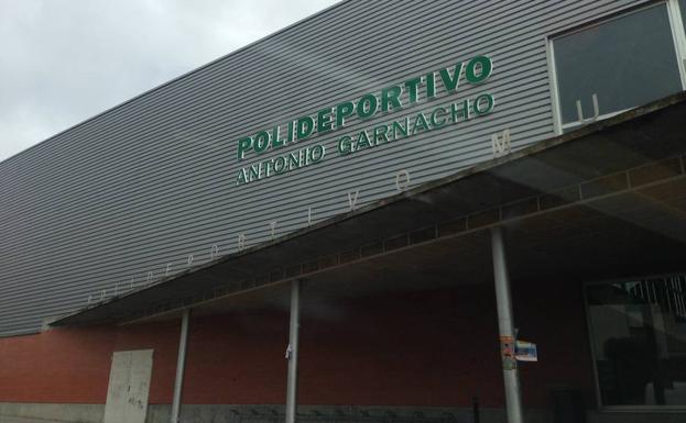 Fachada del nuevo polideportivo Antonio Garnacho.