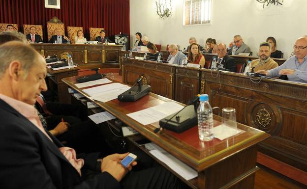 Pleno de la Diputación de Valladolid. /El Norte