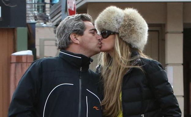 La modelo junto al empresario durante unas vacaciones en Aspen./