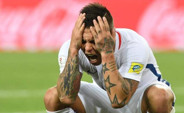 Edurado Vargas, tras un gol anulado. /Afp