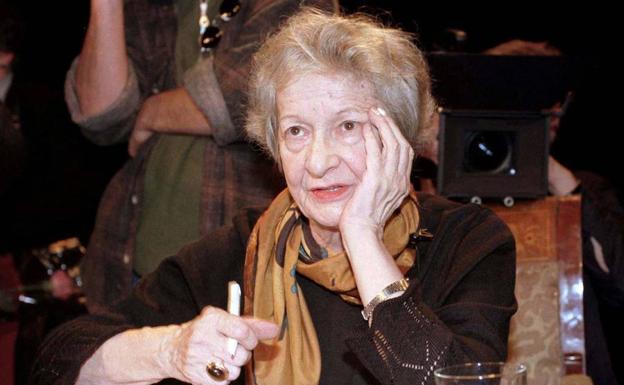 La poetisa Wisława Szymborska, en 1996. /REUTERS