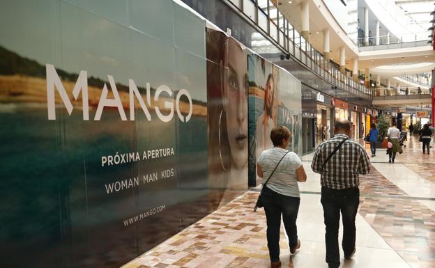 Próxima apertura de una tienda de Mango./Jesús Andrade
