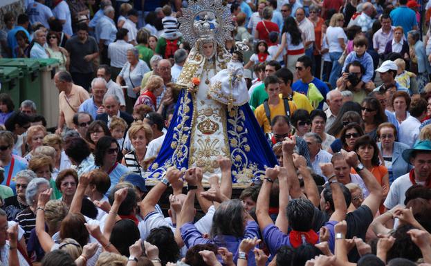 El fervor religioso no falta en Riaza.