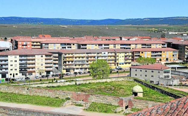 Vista parcial de uno de los barrios de Ciudad Rodrigo.