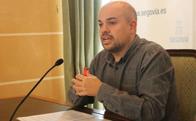 Ángel Galindo, portavoz de IU en el Ayuntamiento de Segovia./El Norte
