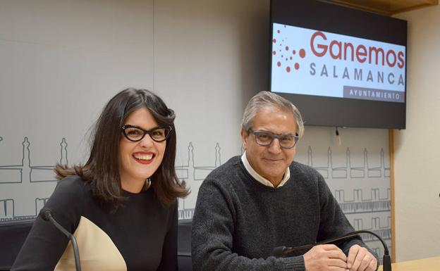 Virginia Carrera y Gabriel, durante una comparecencia ante los periodistas./WORD