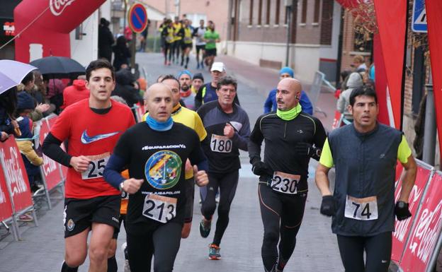 400 atletas participan en la IX carrera solidaria El Tejar de Boecillo