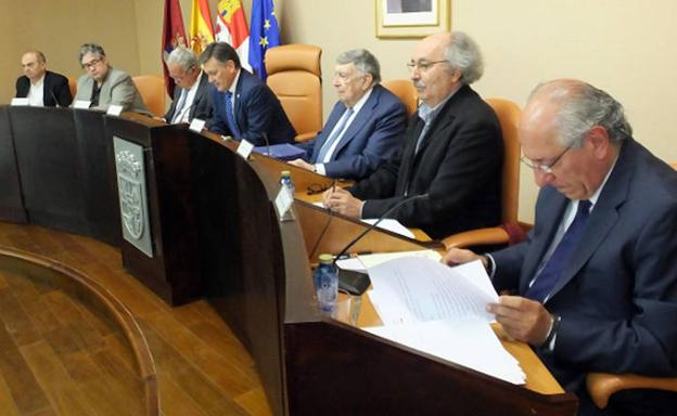 Miembros del jurado en una convocatoria anterior. /El Norte