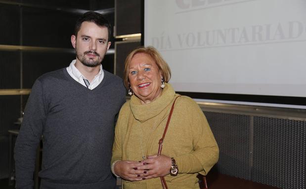 Álvaro Rosales y Elisa Muñoz, ayer durante el acto celebrado en el Lecrác./A. Quintero