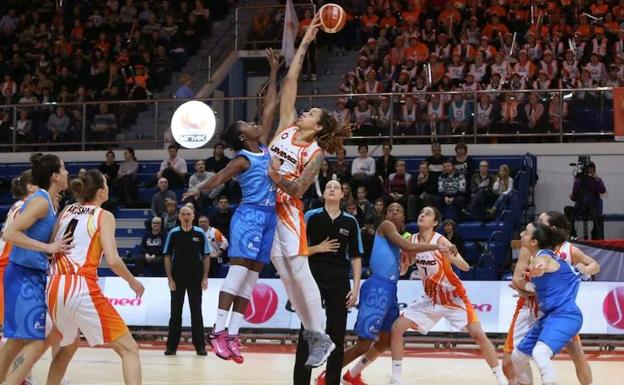 Salto inicial del pasado miércoles en Ekaterimburgo. /UMMC