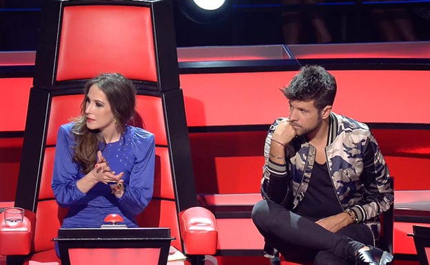 Malú y Pablo López, coach de 'La Voz'. /Telecinco