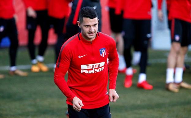 Vitolo, en su primer entrenamiento con el Atlético de Madrid./Efe