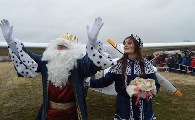 Los Reyes Magos a su llegada a Ávila/María Fernández