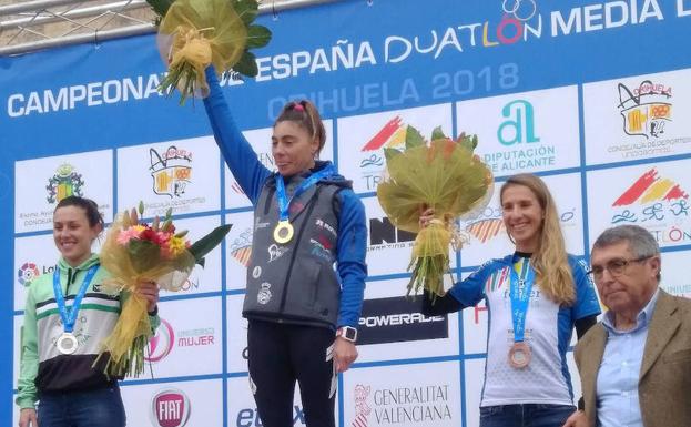 Helena Herrero, en lo más alto del podio./El Norte