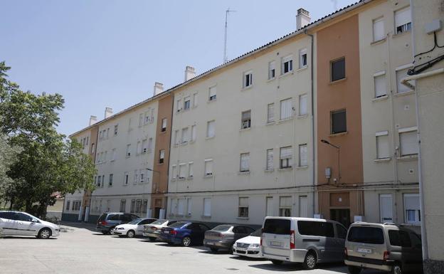 Edificio del Paseo de Victorio Macho de viviendas de Adif. /Antonio Quintero