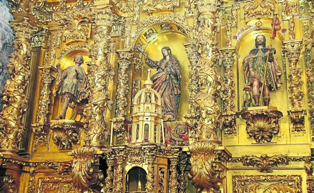 Detalle del retablo barroco de la Capilla de La Magdalena. /M. R.