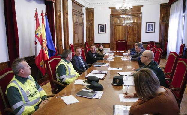 La Comisión Provincial de Tráfico se reunió ayer en la Subdelegación del Gobierno. /LAYA