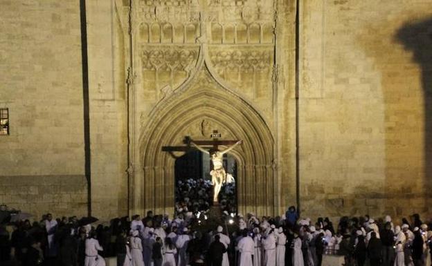 Procesión del Viernes Santo en Medina de Rioseco./Fernando Fradejas