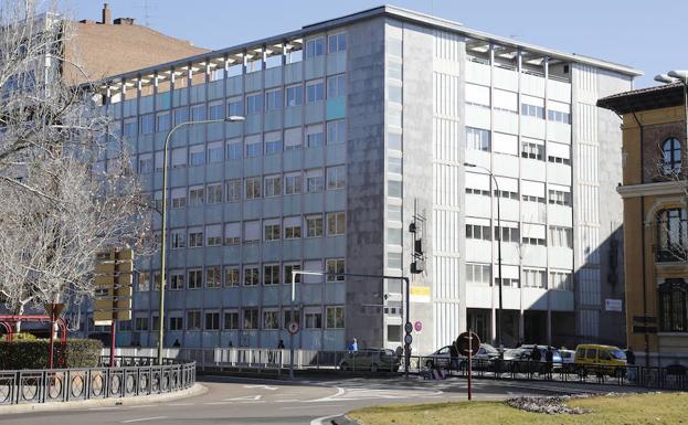 Edificio en el que se encuentra la Audiencia de Palencia. /Antonio Quintero