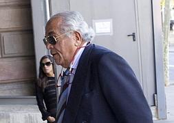 El doctor Carlos Morín. / Foto: Toni Garriga (Efe) | Vídeo: Atlas/