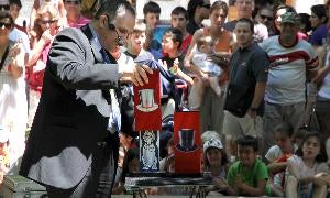 Una de las actuaciones programadas el Festival de Magia de La Granja este fin de semana. / Antonio Tanarro/
