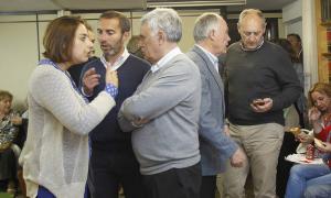Dirigentes del PSOE analizan los resultados en la sede. / M. de la Fuente/