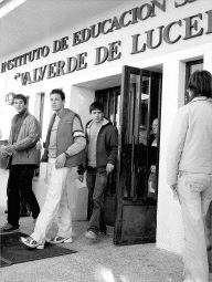 La AMPA de Puebla desconvoca el paro tras la promesa de una reunión