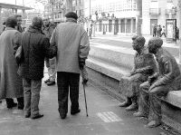 La estatua del Salón, dañada en una semana
