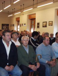 Participantes en la asamblea celebrada en Peñafiel. / R. R./