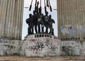 El monumento a Onésimo Redondo en el Cerro de San Cristóbal. ::
J. SANZ/