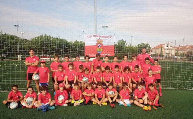Niños participantes en el campus de fútbol de verano /EL NORTE