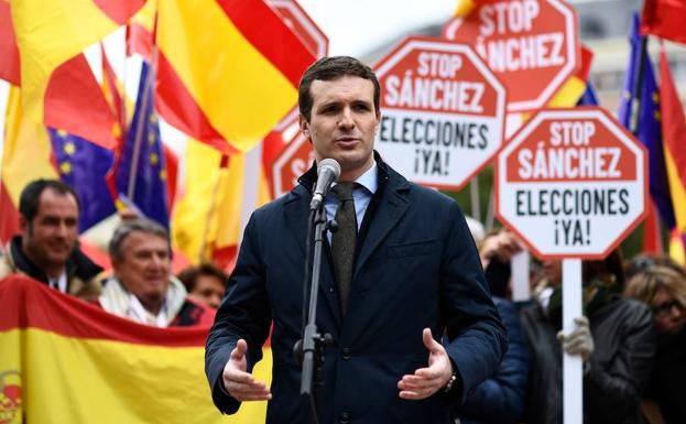 Casado certifica «el fin» de Sánchez y Rivera presiona con ...