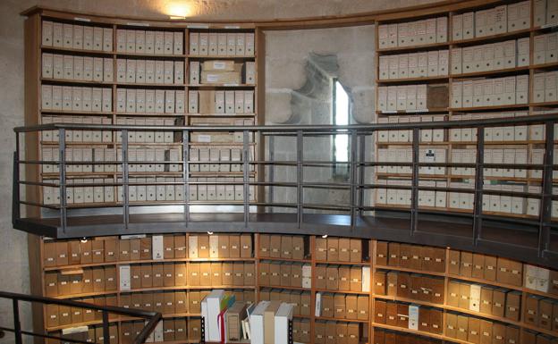 El Archivo De Cuellar Digitalizara Los Documentos Mas Deteriorados El Norte De Castilla