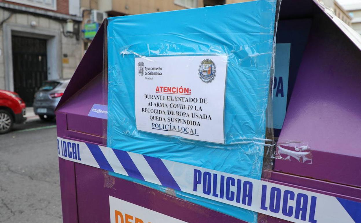 Incompatible De trato fácil Escarpa Investigado por robar ropa usada de contenedores de Cáritas para venderla  en mercadillos | El Norte de Castilla
