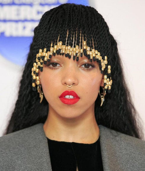 Fka Twigs La Novia De Robert Pattinson Acosada En Twitter El Norte De Castilla 0156